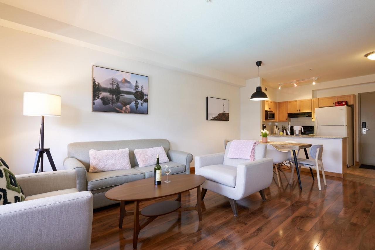 Mtn View Escape With King Size Bed With Outdoor Pool - Banff Pass Included! Apartment Canmore Bagian luar foto